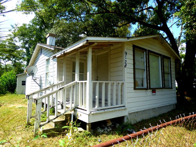 9128 2nd Ave, Jacksonville, FL 32208