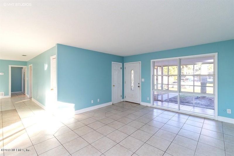 914 5th St, Neptune Beach, FL 32266