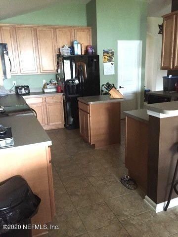 914 Thoroughbred Dr, Orange Park, FL 32065