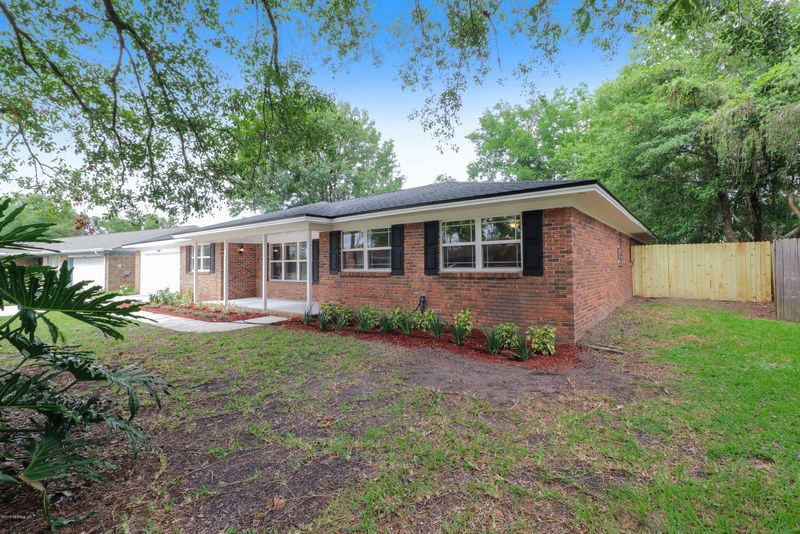 9143 Tottenham Ct, Jacksonville, FL 32257