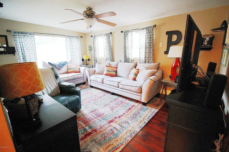 9146 Wollitz Pz, Jacksonville, FL 32220