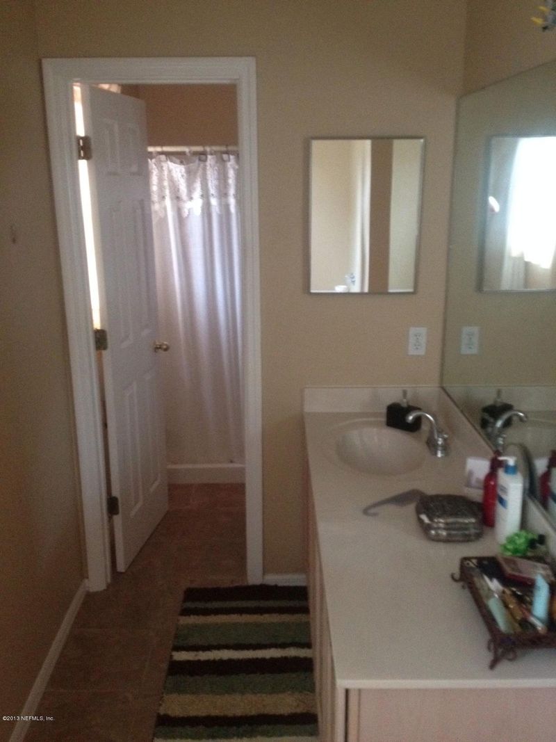 9148 Upstream Ct, Jacksonville, FL 32225