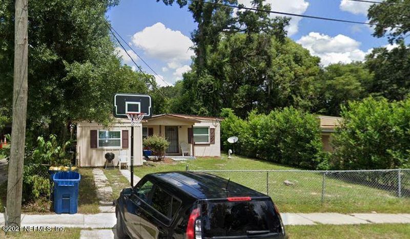 915 Wayne St, Jacksonville, FL 32208