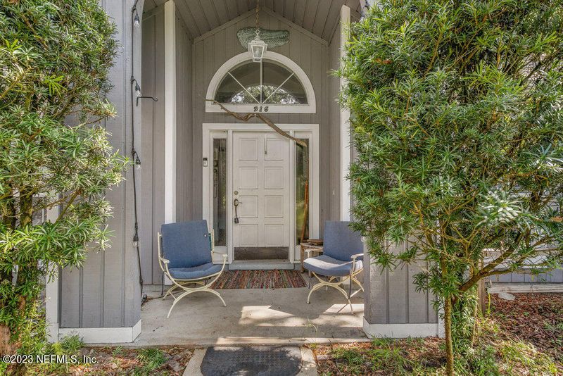 916 Chippewa St, St Augustine, FL 32086