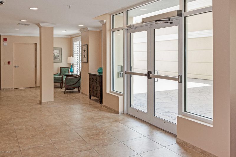 917 1st St N #1101, Jacksonville Beach, FL 32250