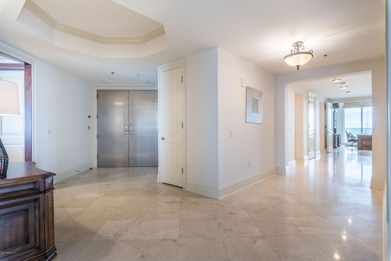917 1st St S #1101, Jacksonville Beach, FL 32250