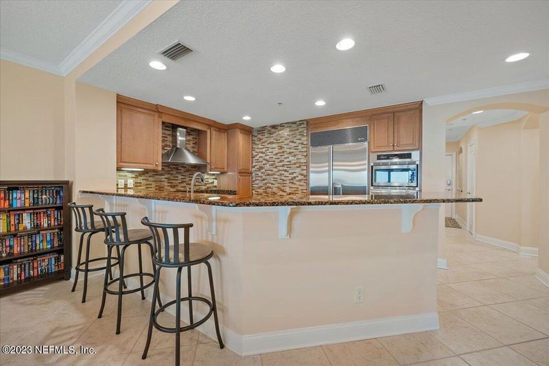 917 N 1st St #1002, Jacksonville Beach, FL 32250