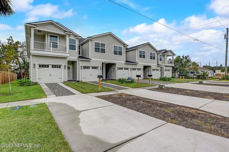 918 3rd Ave S, Jacksonville Beach, FL 32250
