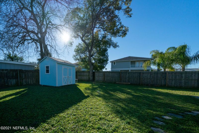 918 9th Ave N, Jacksonville Beach, FL 32250