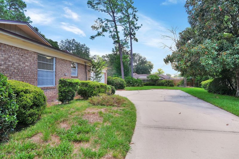 919 Acapulco Rd, Jacksonville, FL 32216