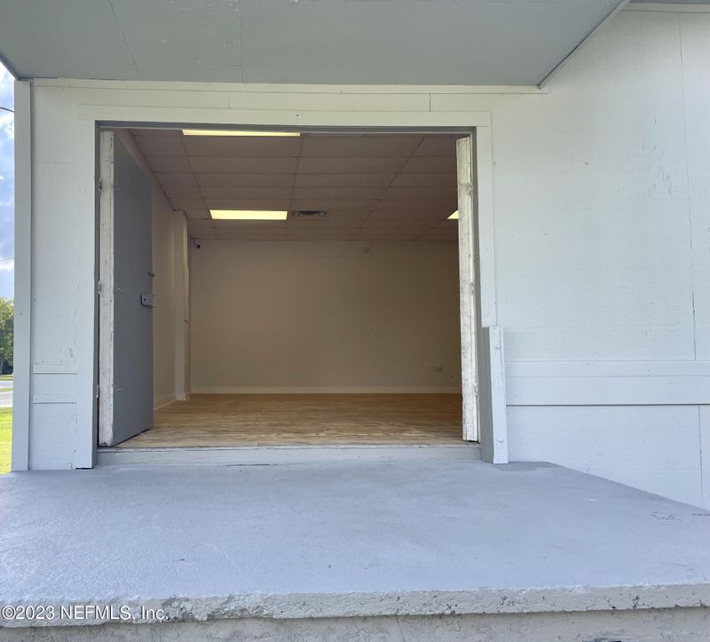 92 N Us Highway 301, Baldwin, FL 32234