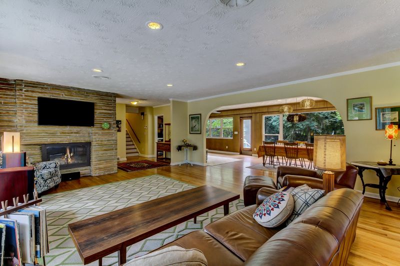 920 Mapleton Ter, Jacksonville, FL 32207
