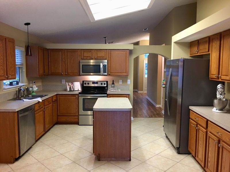 920 N Lilac Loop, St Johns, FL 32259