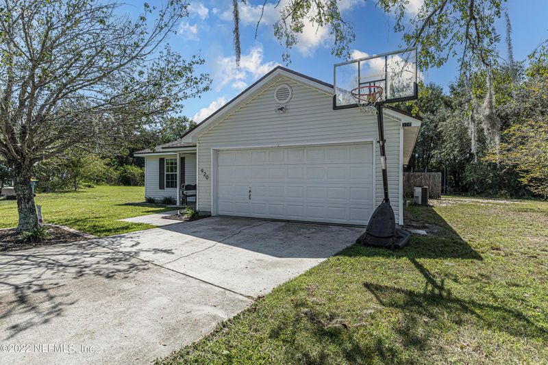 920 Sunset Glen Ct, Jacksonville, FL 32225