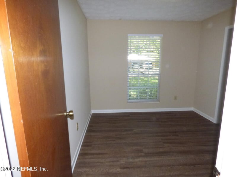 921 Grape Ln, Jacksonville, FL 32259