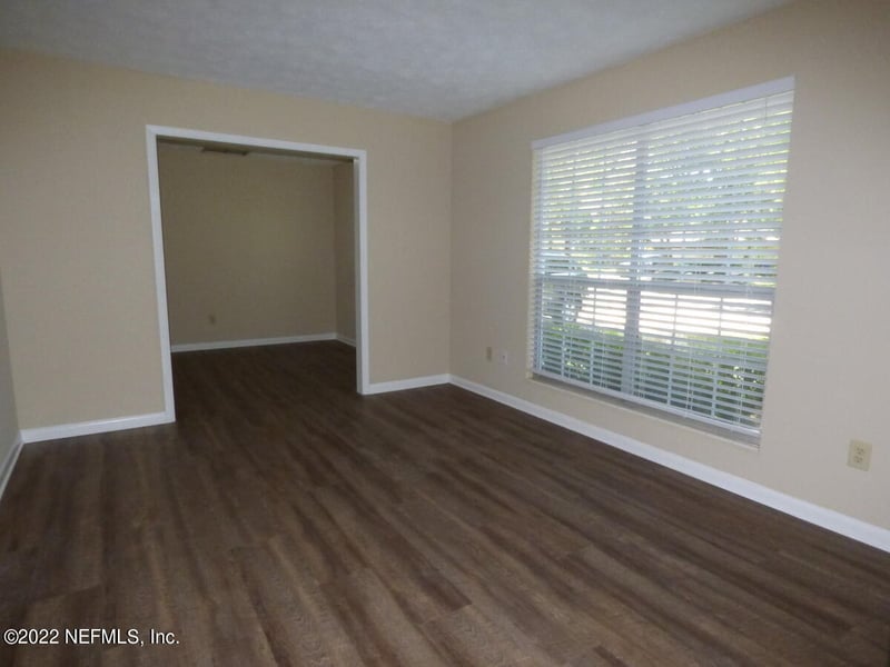 921 Grape Ln, Jacksonville, FL 32259