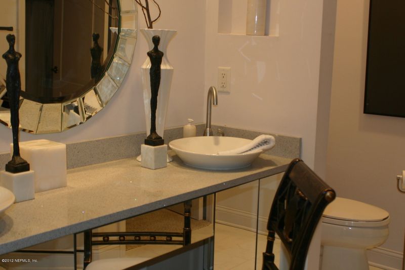 922 First St South #201, Jacksonville Beach, FL 32250