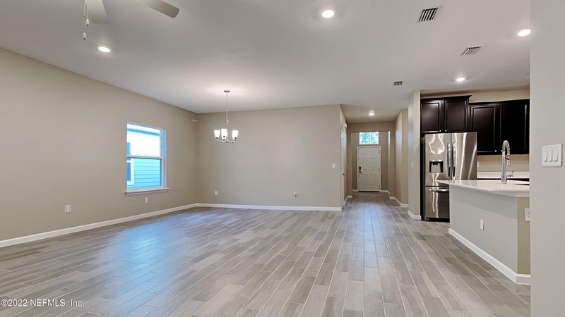 923 Colon Ln, Jacksonville, FL 32218