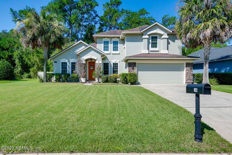 923 Woodbridge Hollow Rd, Jacksonville, FL 32218