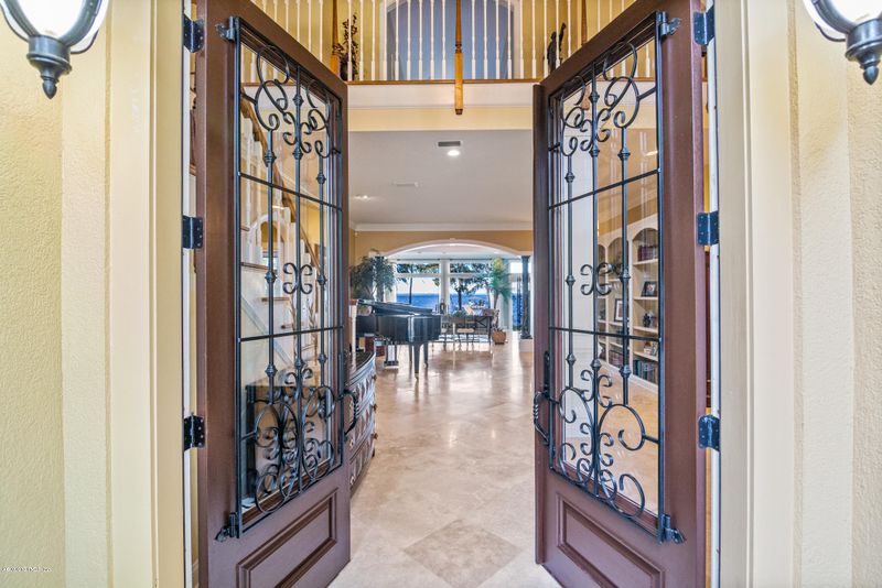 925 Bayside Bluff Rd, St Johns, FL 32259