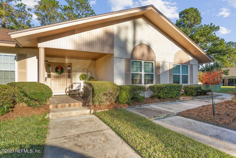 9252 San Jose Blvd #402, Jacksonville, FL 32257