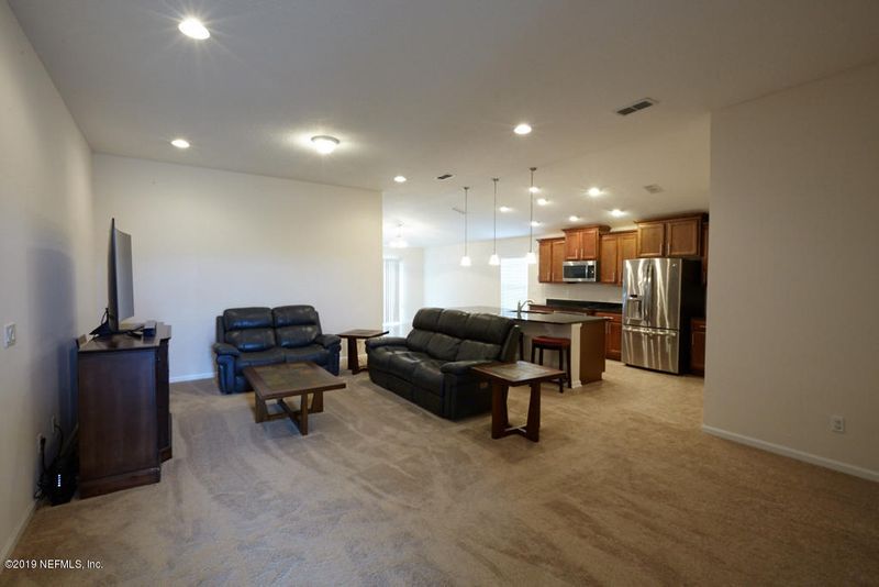 9252 Zephyr Lily Ln, Jacksonville, FL 32219