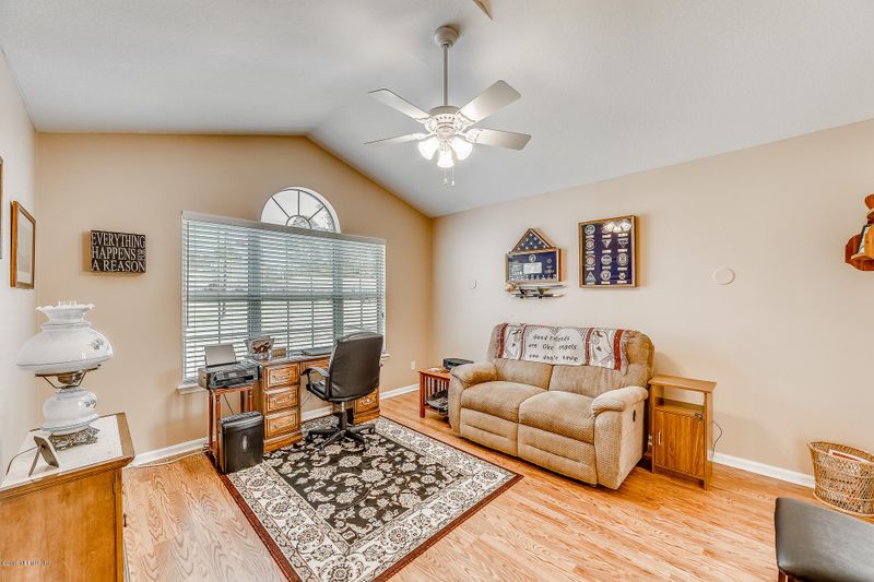 926 Floyd St, Fleming Island, FL 32003