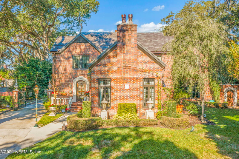 927 Arbor Ln, Jacksonville, FL 32207