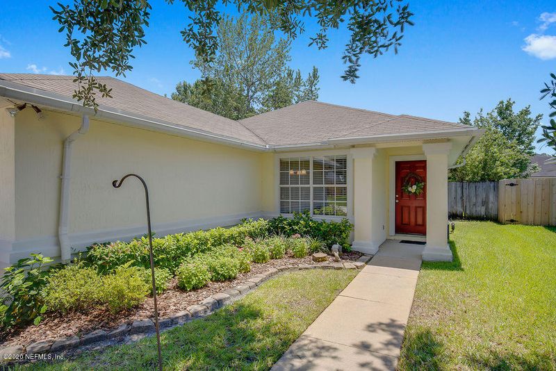 928 Buttercup Dr, Jacksonville, FL 32259