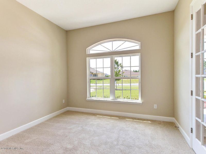 93 Flora Lake Cir, St Augustine, FL 32095