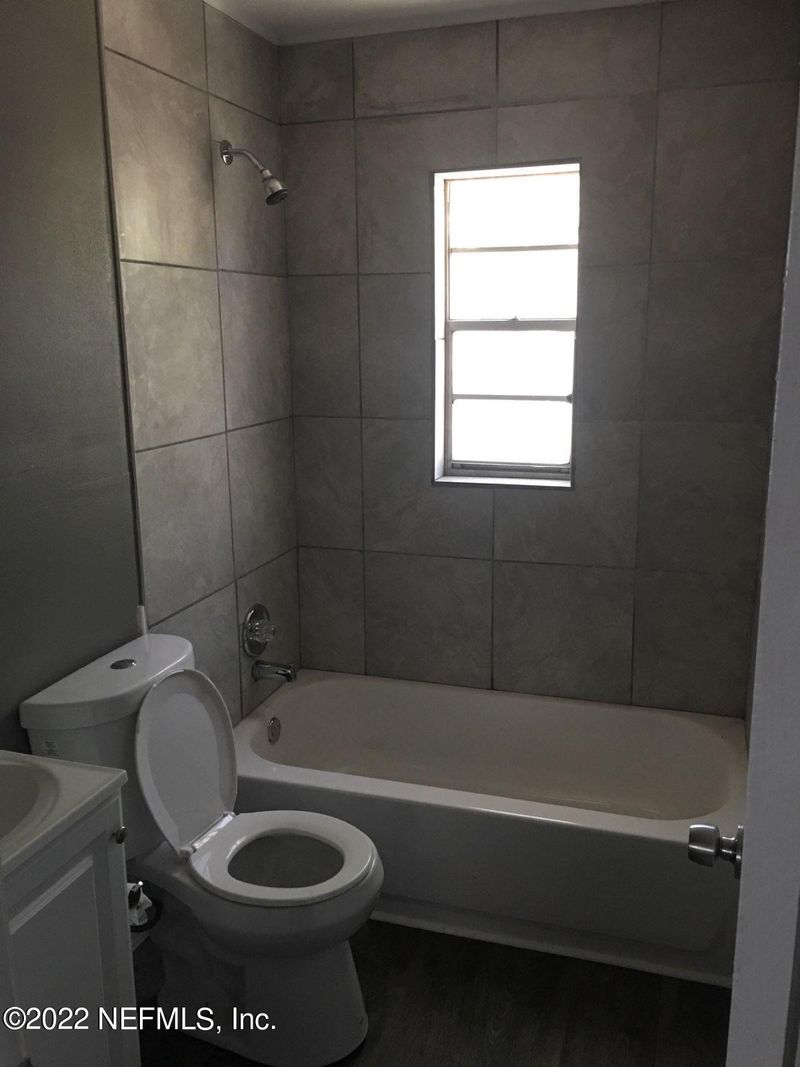 930 W 28 St, Jacksonville, FL 32209