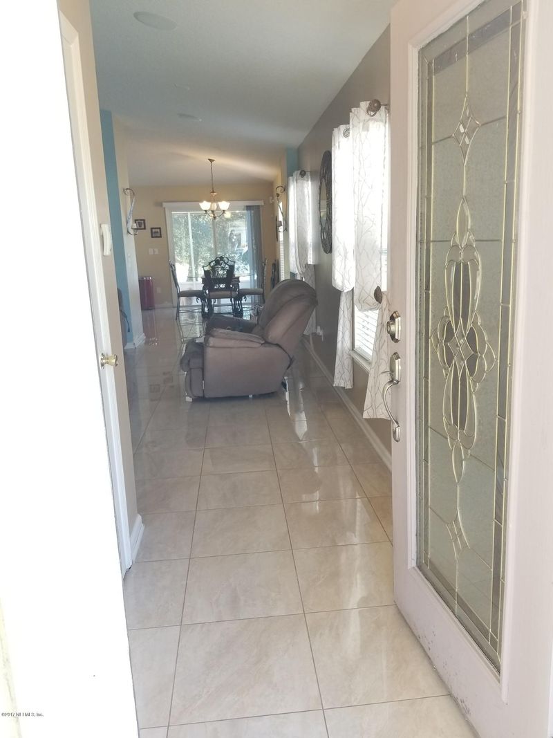 931 Morning Light Rd, Jacksonville, FL 32218