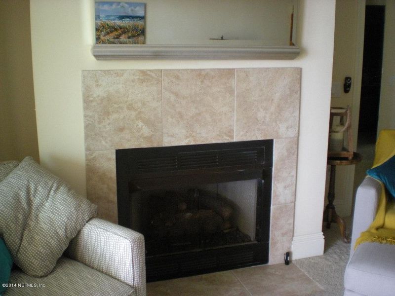 932 1st St N #402, Jacksonville Beach, FL 32250