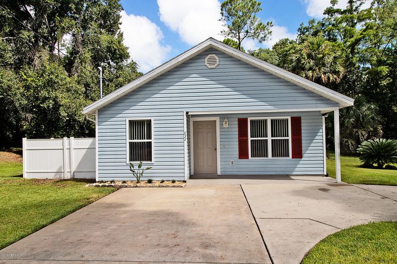 932 W 7th St, St Augustine, FL 32084