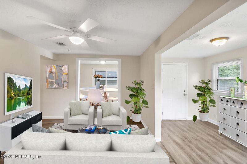 9338 Ridge Blvd, Jacksonville, FL 32208