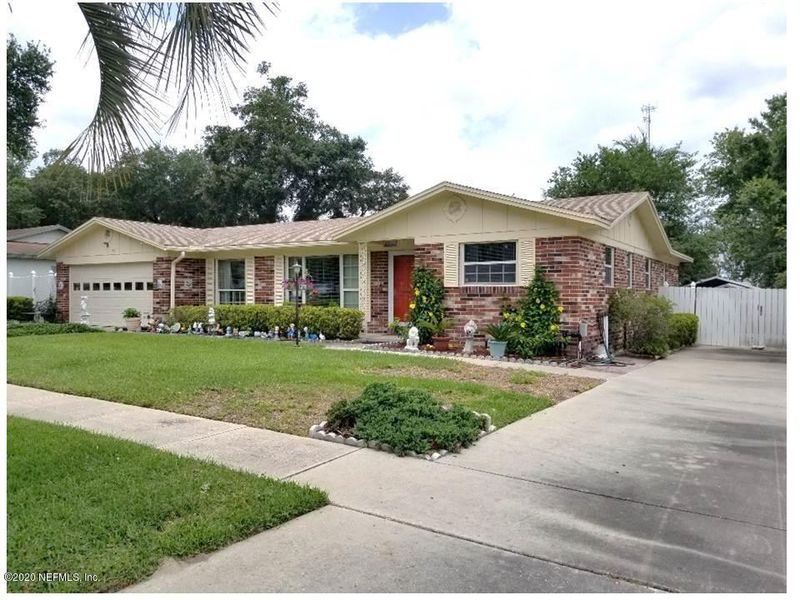 935 Grove Park Dr N, Orange Park, FL 32073