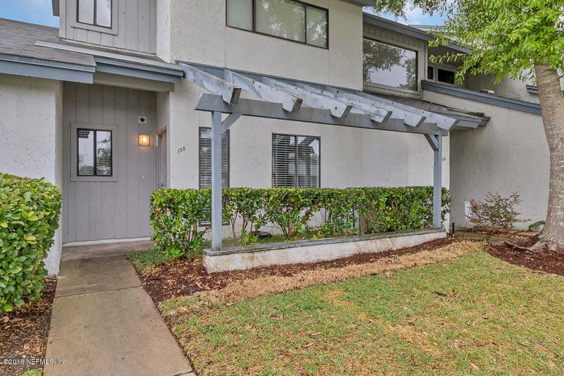 9360 Craven Rd #102, Jacksonville, FL 32257
