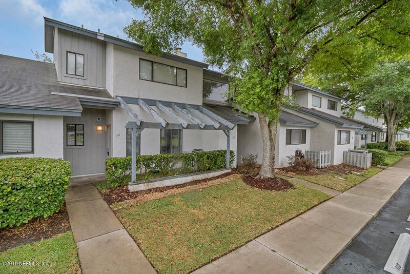 9360 Craven Rd #102, Jacksonville, FL 32257