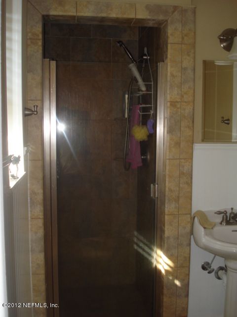 937 17th Ave N, Jacksonville Beach, FL 32250