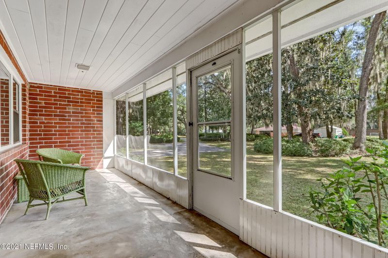 940 Myron Rd, St Johns, FL 32259
