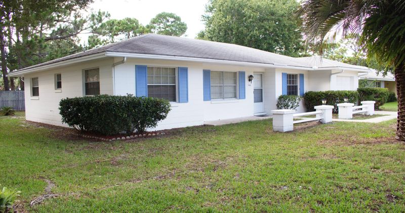 942 Aurora Ave, St Augustine, FL 32086
