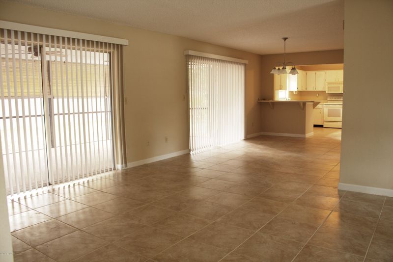 942 Aurora Ave, St Augustine, FL 32086