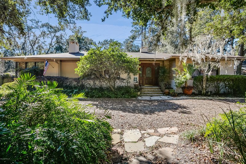 942 Waterman Rd N, Jacksonville, FL 32207