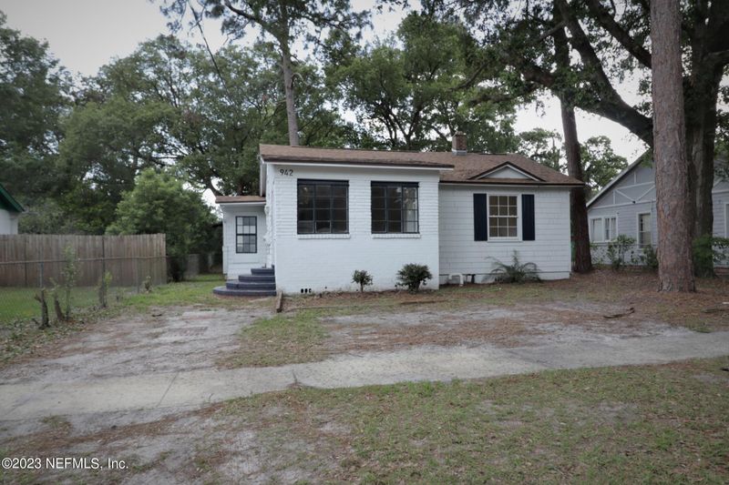 942 Wayne St, Jacksonville, FL 32208