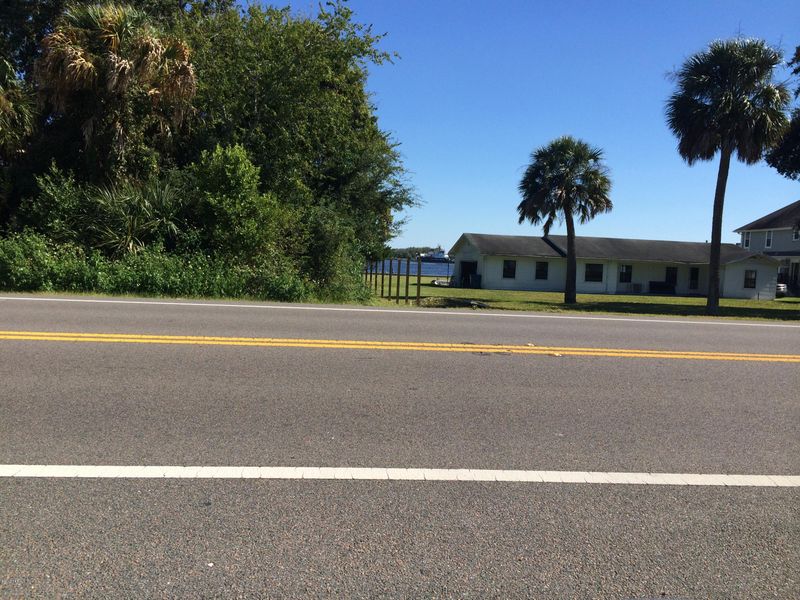 9429 Heckscher Dr, Jacksonville, FL 32226