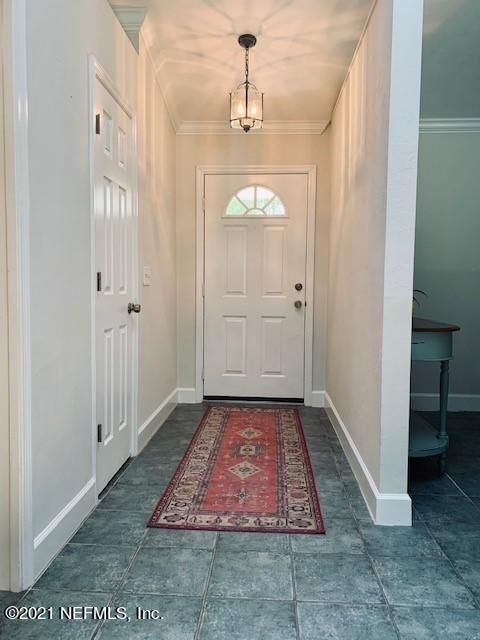 943 Lawhon Dr, St Johns, FL 32259