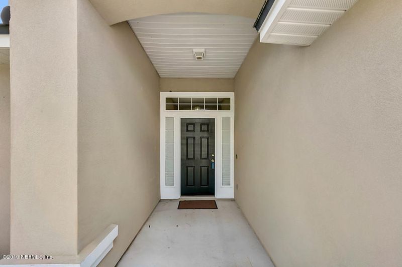 9430 Daniels Mill Dr, Jacksonville, FL 32244
