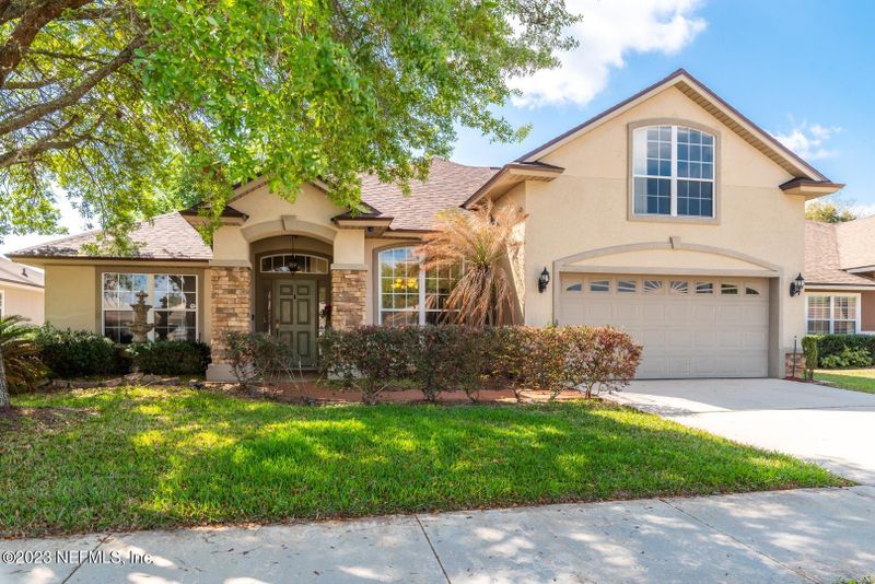 9436 Staplehurst Dr, Jacksonville, FL 32244
