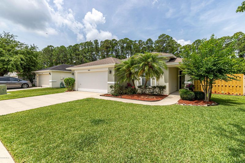 944 Collinswood Dr W, Jacksonville, FL 32225
