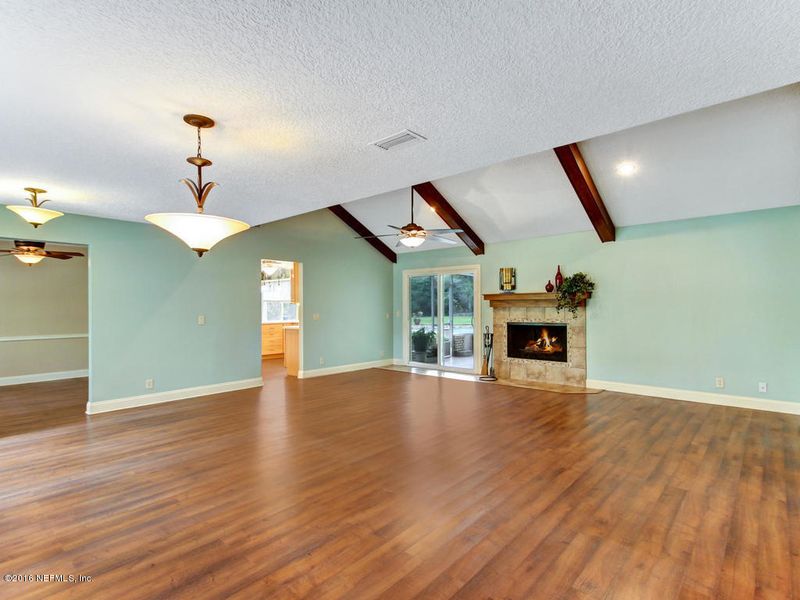 9450 Silhouette Ln, Jacksonville, FL 32257